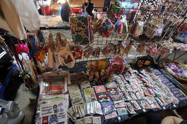 ถนนคนเดินหาดบ้านกรูด ถนนคนเดินหาดบ้านกรูด