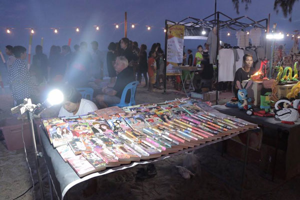 ถนนคนเดินหาดบ้านกรูด ถนนคนเดินหาดบ้านกรูด