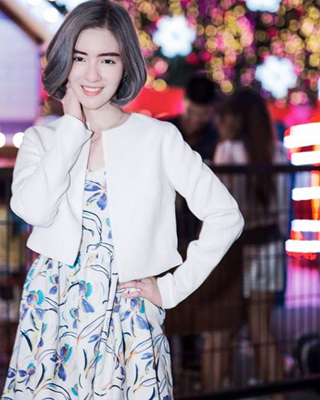 อิน ณัฐนิชา ตัดผมสั้น ย้อมผมเป็นสีเทา อิน ณัฐนิชา ตัดผมสั้น ย้อมผมเป็นสีเทา