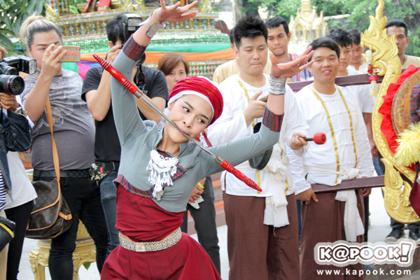 บวงสรวงละคร แม่อายสะอื้น บวงสรวงละคร แม่อายสะอื้น