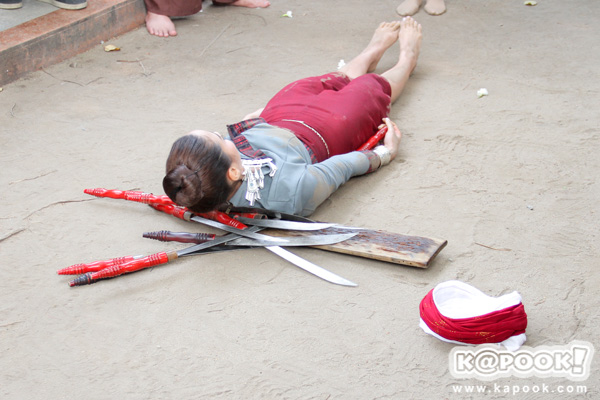 ปุ๊กลุก ฝนทิพย์ รำดาบ ปุ๊กลุก ฝนทิพย์ รำดาบ