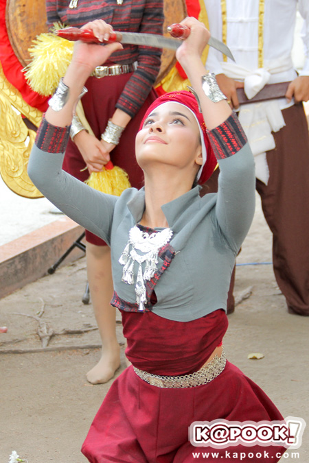 ปุ๊กลุก ฝนทิพย์ รำดาบ ปุ๊กลุก ฝนทิพย์ รำดาบ