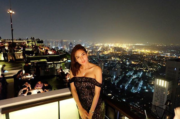 อุ้ม ลักขณา อุ้ม ลักขณา