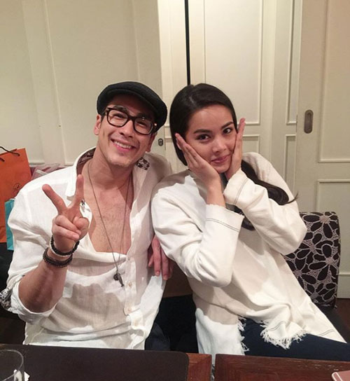 ณเดชน์ ญาญ่า ยกเค้กเซอร์ไพรส์วันเกิด แม่แก้ว ณเดชน์ ญาญ่า ยกเค้กเซอร์ไพรส์วันเกิด แม่แก้ว