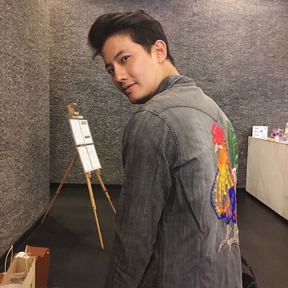 เป้ อารักษ์ เป้ อารักษ์