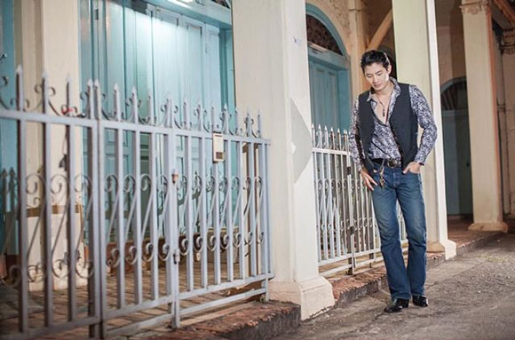 เป้ อารักษ์ เป้ อารักษ์