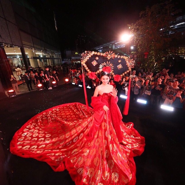 ปอย ตรีชฎา ปอย ตรีชฎา