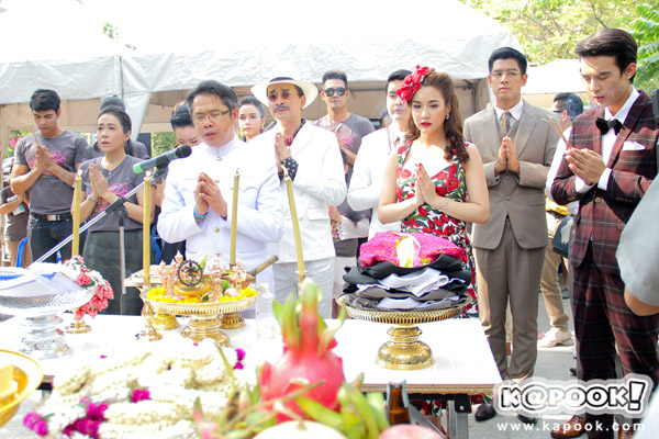 พริ้ง คนเริงเมือง บวงสรวง พริ้ง คนเริงเมือง บวงสรวง