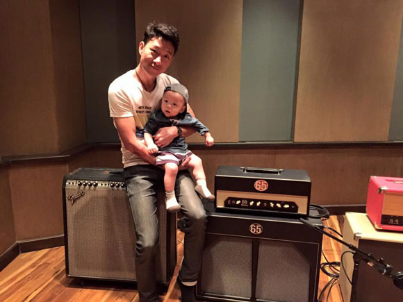 พล คชภัค อดีตมือกีตาร์ วงแคลช พล คชภัค อดีตมือกีตาร์ วงแคลช