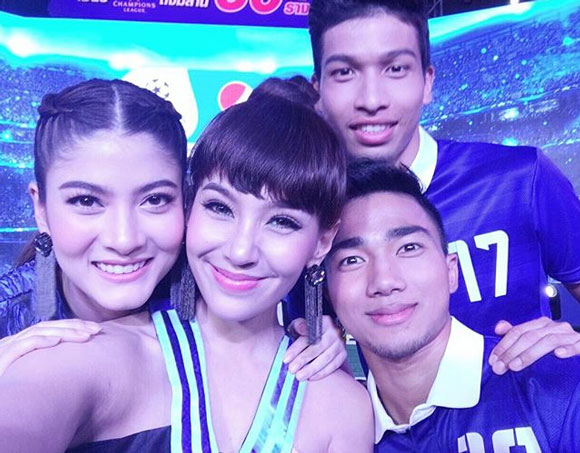 เบลล่า ราณี ผมหน้าม้า เบลล่า ราณี ผมหน้าม้า