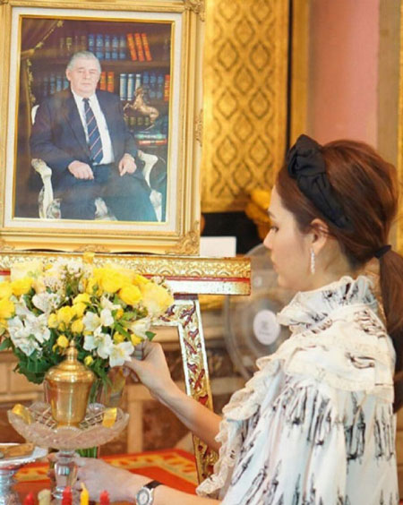 ชมพู่ อารยา ชมพู่ อารยา