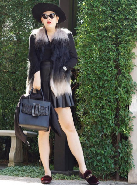 เกล้า น้ำพราว ผู้จัดการ ใหม่ ดาวิกา เกล้า น้ำพราว ผู้จัดการ ใหม่ ดาวิกา