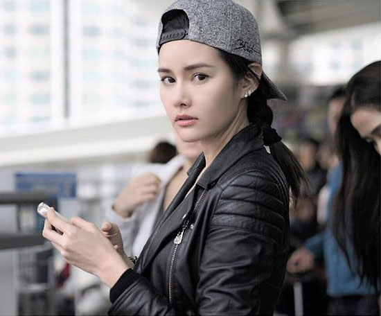 หญิง รฐา หญิง รฐา