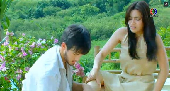 เพียงชายคนนี้ไม่ใช่ผู้วิเศษ เพียงชายคนนี้ไม่ใช่ผู้วิเศษ