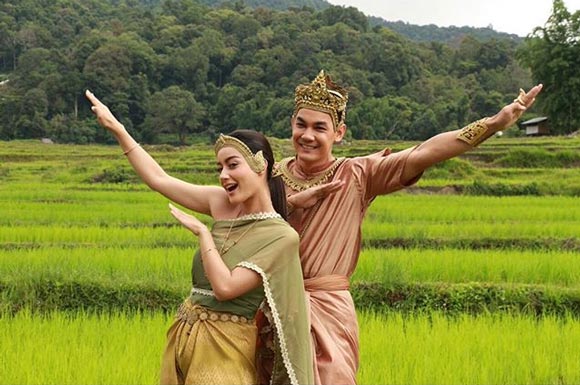 โมนา อนุธิดา โมนา อนุธิดา