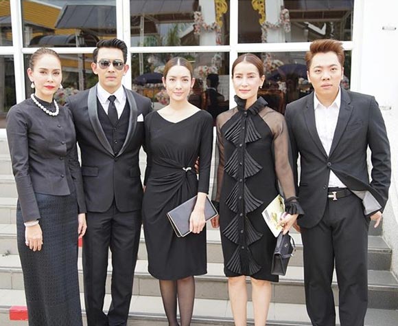 อั้ม นัท อั้ม นัท