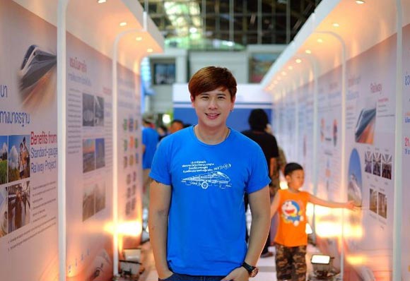 โม จิรัชยา วีเจสอง โม จิรัชยา วีเจสอง