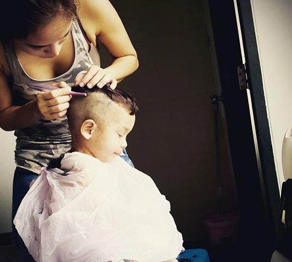 พลอย ปีเตอร์ พลอย ปีเตอร์