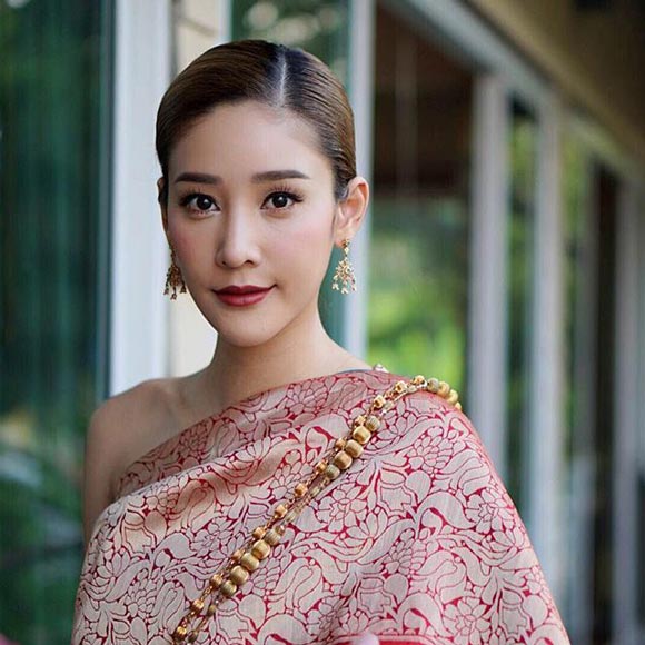 แตงโม ภัทรธิดา แต่งชุดไทย แตงโม ภัทรธิดา แต่งชุดไทย