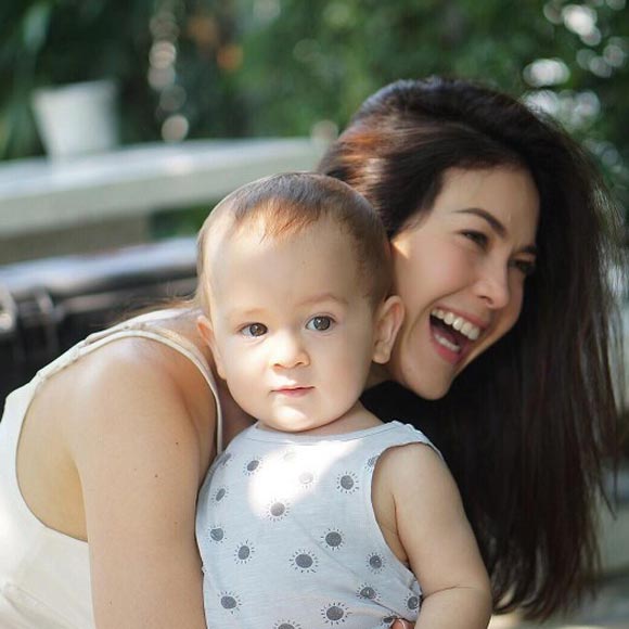 น้องลูก้า ลูกชาย พอลล่า เทย์เลอร์ น้องลูก้า ลูกชาย พอลล่า เทย์เลอร์