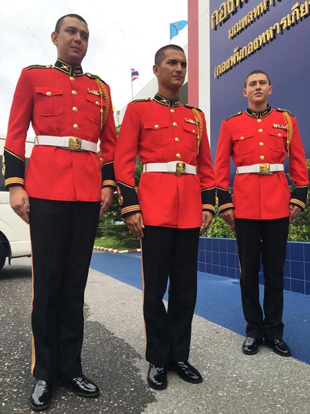 ชิน กวิน ชาโน ใน ชุดเครื่องแบบทหารเต็มยศ ชิน กวิน ชาโน ใน ชุดเครื่องแบบทหารเต็มยศ