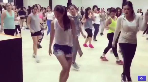 เจนี่ บุ๋ม เจนี่ บุ๋ม