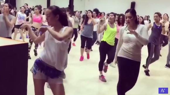 เจนี่ บุ๋ม เจนี่ บุ๋ม