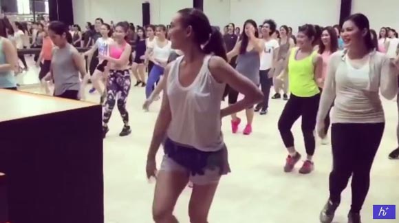 เจนี่ บุ๋ม เจนี่ บุ๋ม