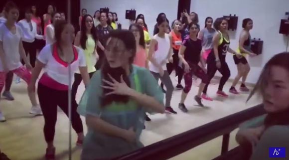 เจนี่ บุ๋ม เจนี่ บุ๋ม