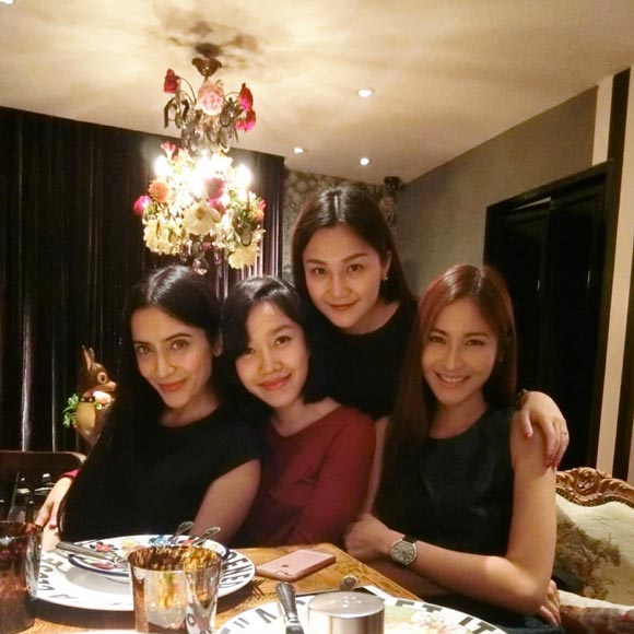 ปาร์ตี้วันเกิด พิ้งกี้ สาวิกา ปาร์ตี้วันเกิด พิ้งกี้ สาวิกา