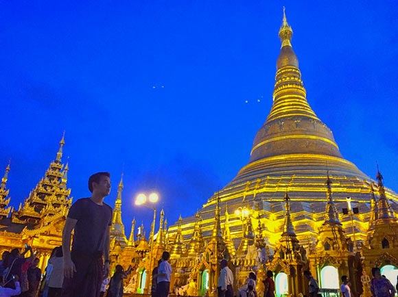 น้ำฝน อาร์ม น้ำฝน อาร์ม