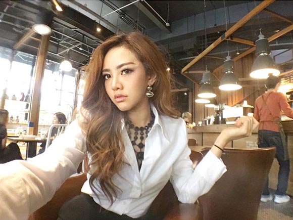 แนนนี่ Girly Berry แนนนี่ Girly Berry