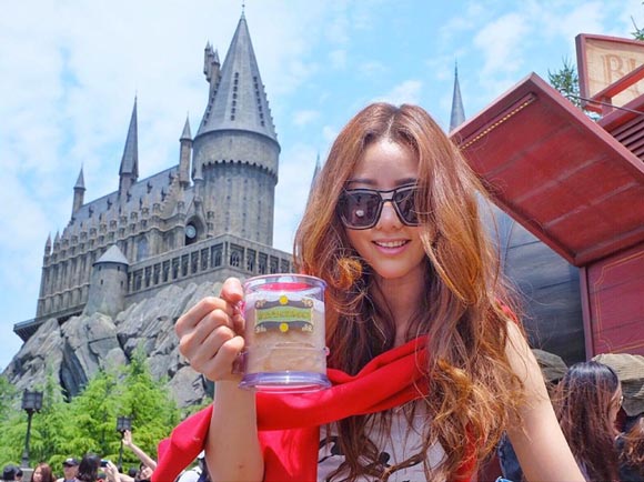 แนนนี่ Girly Berry แนนนี่ Girly Berry