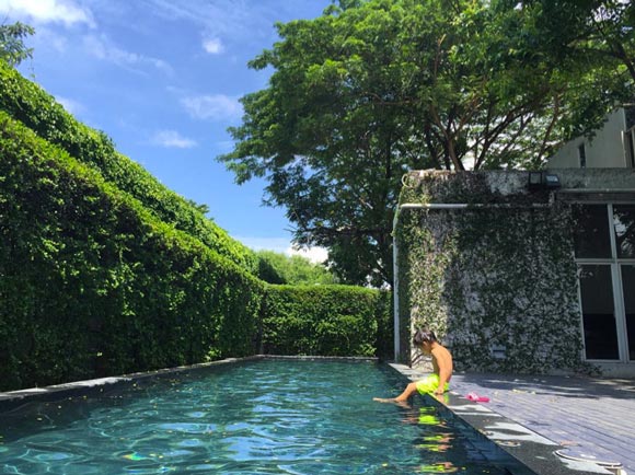 ตุ๊ก ชนกวนันท์ ชุดว่ายน้ำ ตุ๊ก ชนกวนันท์ ชุดว่ายน้ำ