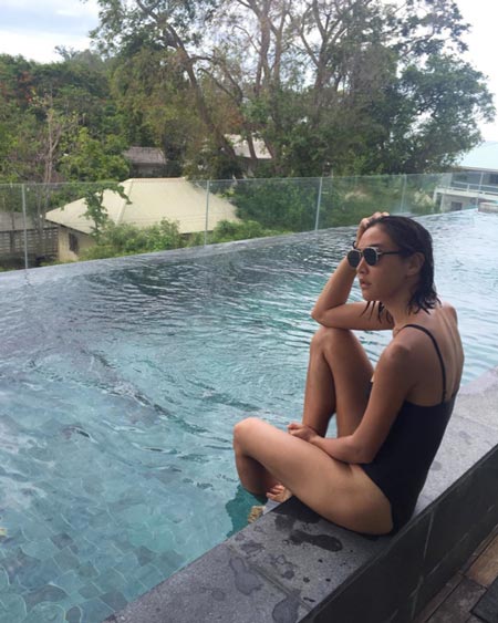 ตุ๊ก ชนกวนันท์ ชุดว่ายน้ำ ตุ๊ก ชนกวนันท์ ชุดว่ายน้ำ