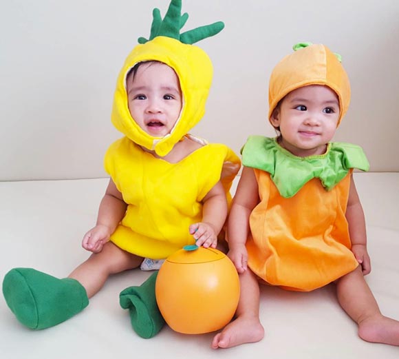 น้องอลิน อลัน แต่งชุดผลไม้ น้องอลิน อลัน แต่งชุดผลไม้