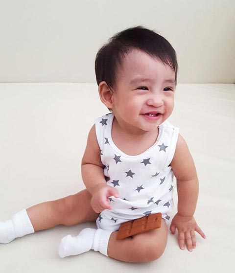 น้องอลิน อลัน แต่งชุดผลไม้ น้องอลิน อลัน แต่งชุดผลไม้