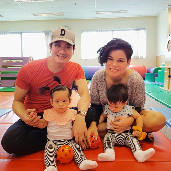 น้องอลิน อลัน แต่งชุดผลไม้ น้องอลิน อลัน แต่งชุดผลไม้