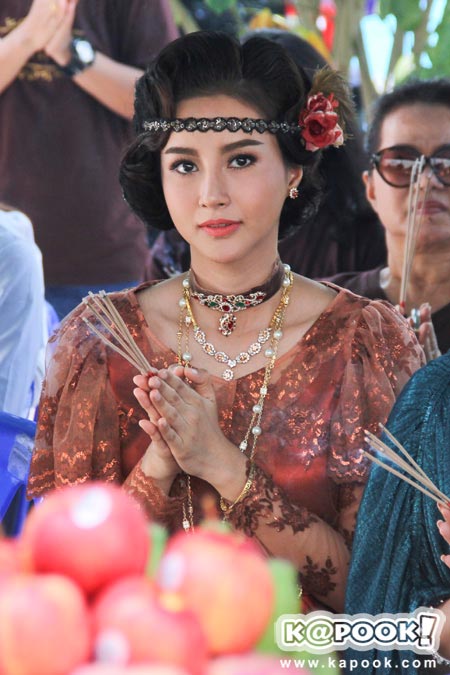 บวงสรวงละคร เพชรกลางไฟ ชั่วโมงต้องมนต์ บวงสรวงละคร เพชรกลางไฟ ชั่วโมงต้องมนต์