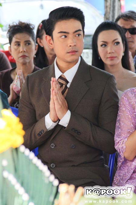 บวงสรวงละคร เพชรกลางไฟ ชั่วโมงต้องมนต์ บวงสรวงละคร เพชรกลางไฟ ชั่วโมงต้องมนต์