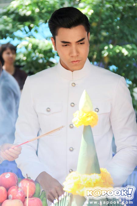 บวงสรวงละคร เพชรกลางไฟ ชั่วโมงต้องมนต์ บวงสรวงละคร เพชรกลางไฟ ชั่วโมงต้องมนต์
