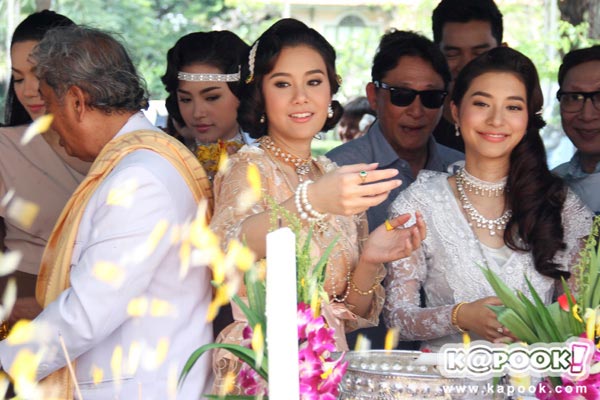 บวงสรวงละคร เพชรกลางไฟ ชั่วโมงต้องมนต์ บวงสรวงละคร เพชรกลางไฟ ชั่วโมงต้องมนต์