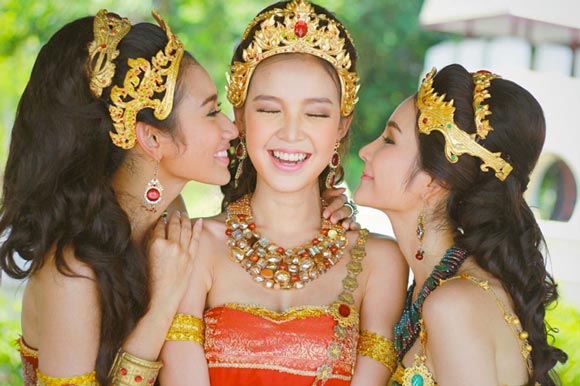 นางเอก สี่ยอดกุมาร เวอร์ชั่นถอดรูป นางเอก สี่ยอดกุมาร เวอร์ชั่นถอดรูป