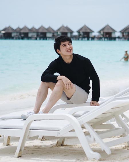 ดีเจวี รวีโรจน์ เลิศพิภพเมธา ดีเจวี รวีโรจน์ เลิศพิภพเมธา