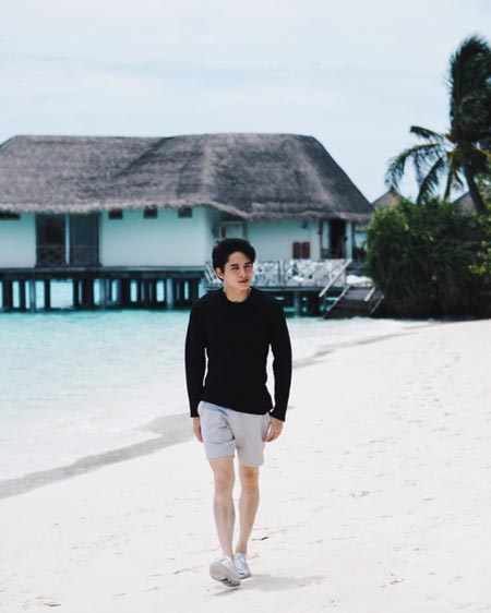 ดีเจวี รวีโรจน์ เลิศพิภพเมธา ดีเจวี รวีโรจน์ เลิศพิภพเมธา