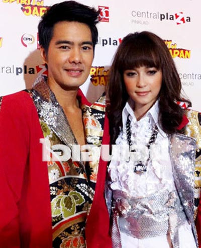 เคลลี่ บี เคลลี่ บี