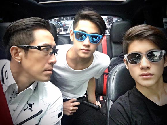 เจ เจตริน ครอบครัว เจ เจตริน ครอบครัว