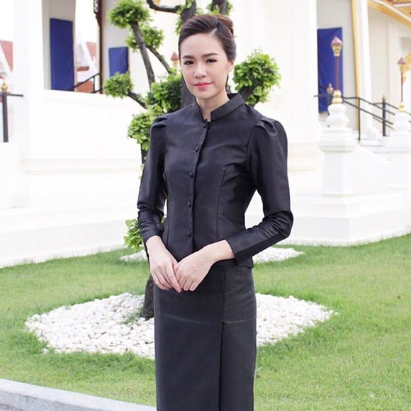 20 ภาพ ดาราหญิงไทย ในชุดไทยจิตรลดาสีดำ 20 ภาพ ดาราหญิงไทย ในชุดไทยจิตรลดาสีดำ