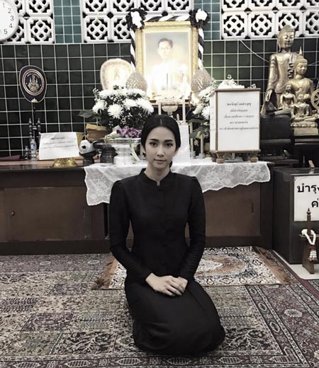 20 ภาพ ดาราหญิงไทย ในชุดไทยจิตรลดาสีดำ 20 ภาพ ดาราหญิงไทย ในชุดไทยจิตรลดาสีดำ