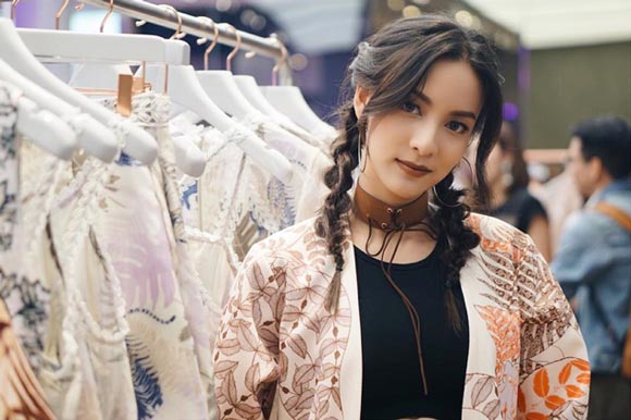 กรีน อัษฎาพร กรีน อัษฎาพร